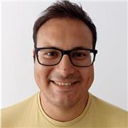 Oficial de la Marina ofrece técnicas de estudio y sus conocimientos en materia de ciencias